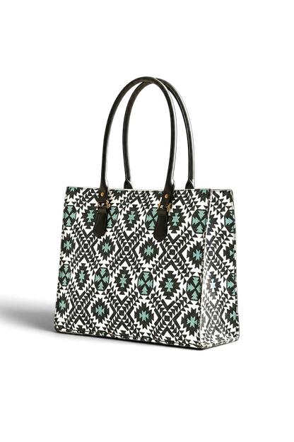Cavlo Geometric Muse
