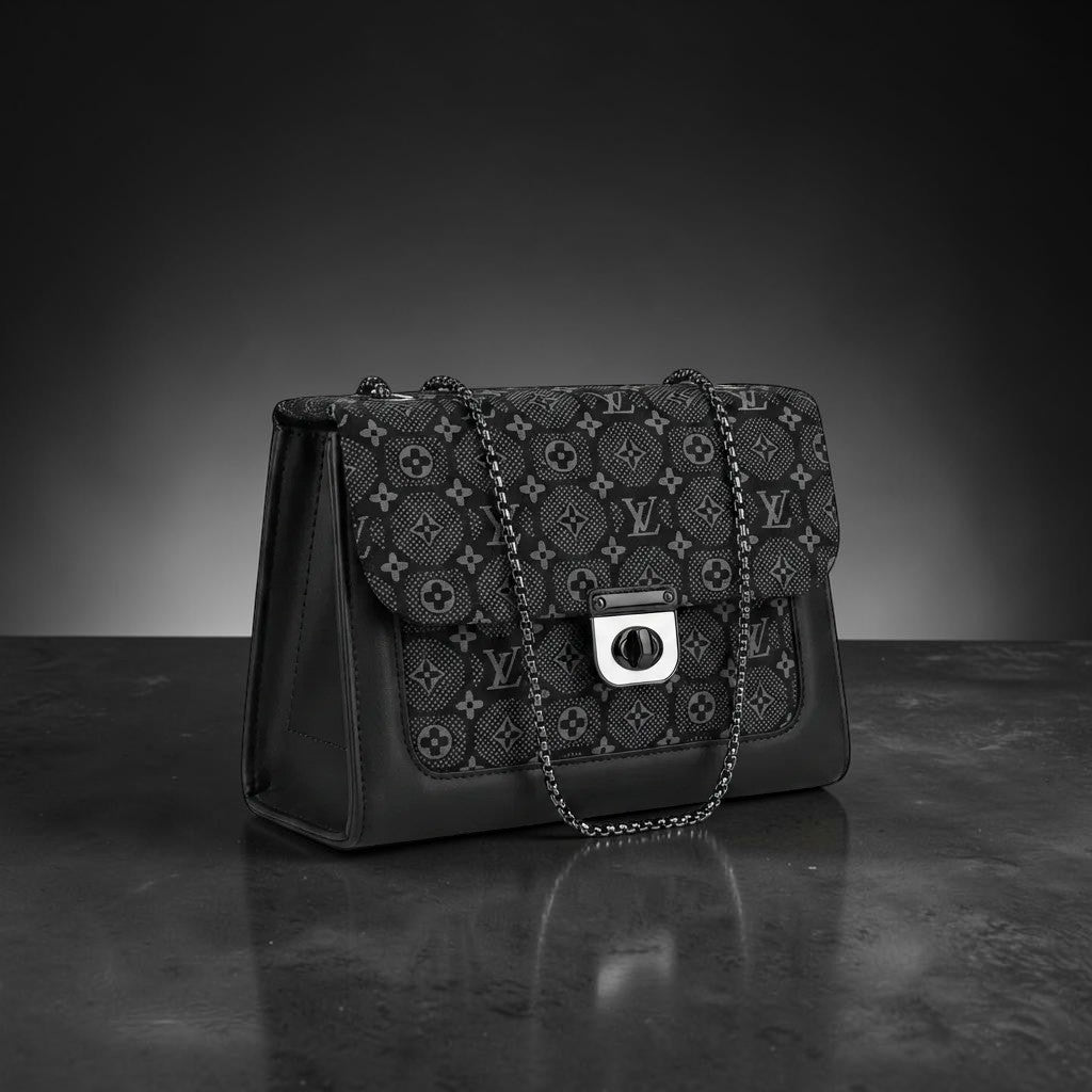 Cavlo Flap Crossbody